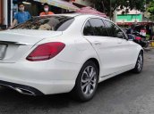 Mua ngay Mercedes C200 giá cực sốc, giá chỉ 989 triệu, giao xe tận nhà, trả góp lên đến 80%