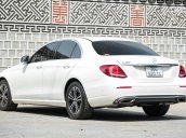 Tinh hoa chế tác Mercedes Benz E180 2020, màu trắng, mới chạy 8000km, bảo hành hãng đến 2023, bao test, giao luôn