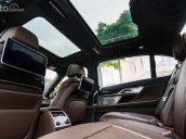 Cần bán BMW 740Li sản xuất năm 2021 - cảm giác êm ái như ngồi trên một chiếc thảm bay