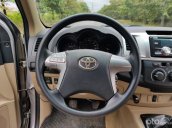 Xe Toyota Hilux 2.5E 4x2 MT năm 2015, màu bạc, nhập khẩu nguyên chiếc chính chủ