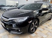 Cần bán xe Honda Civic 1.5L Vtec Turbo năm sản xuất 2017, màu đen 