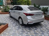 Bán xe Hyundai Accent 1.4 MT Base đời 2018, màu bạc  