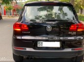 Cần bán xe Volkswagen Tiguan 2.0 AT đời 2014, màu đen, nhập khẩu nguyên chiếc xe gia đình, 568 triệu