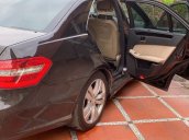 Bán ô tô Mercedes E250 năm sản xuất 2011, màu đen chính chủ, giá 645tr