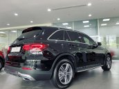 [ Mercedes-Benz Phú Mỹ Hưng ] Mercedes-Benz GLC 200 2021, khuyến mãi lên đến 5%, nhiều quà tặng đi kèm trong tháng