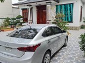 Bán xe Hyundai Accent 1.4 MT Base đời 2018, màu bạc  