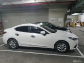 Bán xe Mazda 3 1.5 AT năm sản xuất 2017, màu trắng chính chủ, giá 495tr