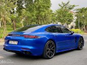 Cần bán xe Porsche Panamera sản xuất 2019, màu xanh lam, nhập khẩu còn mới