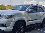 Bán Toyota Fortuner Sportivo TRD 2 cầu máy 2.7 số tự động model 2016 màu trắng tuyệt đẹp mới 90%