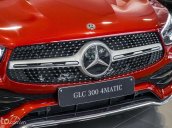 Mercedes-Benz GLC 300 4Matic, tặng 1 năm bảo hiểm, triết khấu lên tới 150 triệu, giao xe ngay