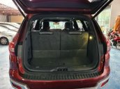 Cần bán xe Ford Everest Titanium 2.2L 4x2 AT năm sản xuất 2016, màu đỏ 