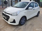 Bán Hyundai Grand i10 năm 2017, màu trắng, nhập khẩu  