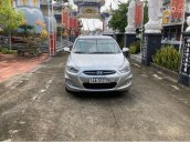 Bán Hyundai Accent sản xuất 2015, màu bạc còn mới