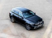 Giá lăn bánh Mercedes GLC 200 2021, xe nhiều màu giao ngay, giảm 50% phí trước bạ