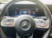 Cần bán Mercedes-Benz E300 đăng ký lần đầu 2019 còn mới giá tốt