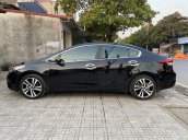 Bán nhanh xe Kia Cerato 2017, màu đen