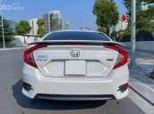 Cần bán gấp Honda Civic RS 2019, màu trắng, nhập khẩu nguyên chiếc