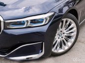 Cần bán BMW 740Li sản xuất năm 2021 - cảm giác êm ái như ngồi trên một chiếc thảm bay