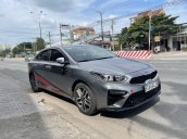 Cần bán gấp Kia Cerato 1.6AT sản xuất năm 2019