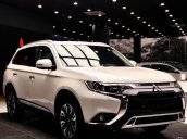 Bán ô tô Mitsubishi Outlander Premium 2.0 CVT sản xuất 2021, màu trắng, giá tốt