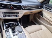 Bán BMW 740Li sản xuất 2018, màu đen, nhập khẩu xe gia đình