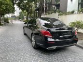 Bán Mercedes - Benz E200 màu đen nội thất đen, hỗ trợ bank 70%