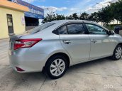 Bán Toyota Vios năm sản xuất 2015, màu bạc   