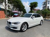 Xe BMW 328i năm sản xuất 2015, màu trắng, xe nhập