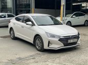 Cần bán lại xe Hyundai Elantra sản xuất 2019, màu trắng, 488tr