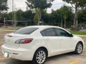 Cần bán lại xe Mazda 3 đời 2014, màu trắng còn mới, 400tr