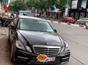 Bán ô tô Mercedes E250 năm sản xuất 2011, màu đen chính chủ, giá 645tr