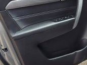 Bán Chevrolet Captiva sản xuất năm 2017, màu bạc còn mới