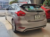 Bán xe Ford Focus S sản xuất năm 2016, xe đẹp, xe gia đình đi nên như mới