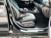 Cần bán Mercedes-Benz E300 đăng ký lần đầu 2019 còn mới giá tốt