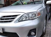 Cần bán xe Toyota Corolla Altis đời 2011, màu bạc