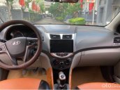 Bán Hyundai Accent sản xuất 2015, màu bạc còn mới