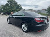 Cần bán Toyota Camry sản xuất 2017 mới 95% giá 825tr, liên hệ em để xem xe tại Lục Nam BG, em Tân