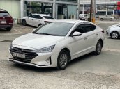 Cần bán lại xe Hyundai Elantra sản xuất 2019, màu trắng, 488tr