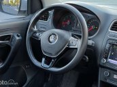 Bán Volkswagen Polo 1.6 AT sản xuất năm 2016, màu trắng 