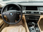 Cần bán gấp BMW 730Li sản xuất năm 2014