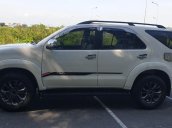 Bán Toyota Fortuner Sportivo TRD 2 cầu máy 2.7 số tự động model 2016 màu trắng tuyệt đẹp mới 90%