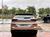 Bán Hyundai Tucson 2.0 2019, màu vàng  