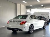 Giá xe Mercedes-Benz C180 AMG 2021, ưu đãi 50% phí trước bạ, số lượng giới hạn
