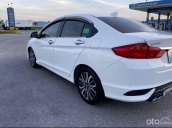 Cần bán gấp Honda City 1.5TOP năm 2017, màu trắng 