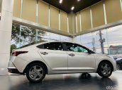 Hyundai Accent MT gia đình ưu đãi lớn tháng 12, giảm thuế 50%