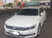 Cần bán Volkswagen Passat 1.8 Bluemotion đời 2017, màu trắng, xe nhập  