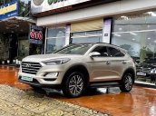 Bán Hyundai Tucson 2.0 2019, màu vàng  