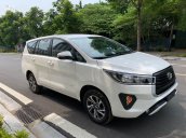 Bán xe Toyota Innova màu trắng giá tốt, sx năm 2020 còn mới nguyên, trả góp 70% lãi suất thấp