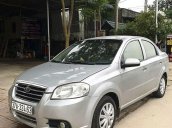 Cần bán Daewoo Gentra đời 2010, màu bạc còn mới