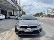 Cần bán gấp Kia Cerato 1.6AT sản xuất năm 2019